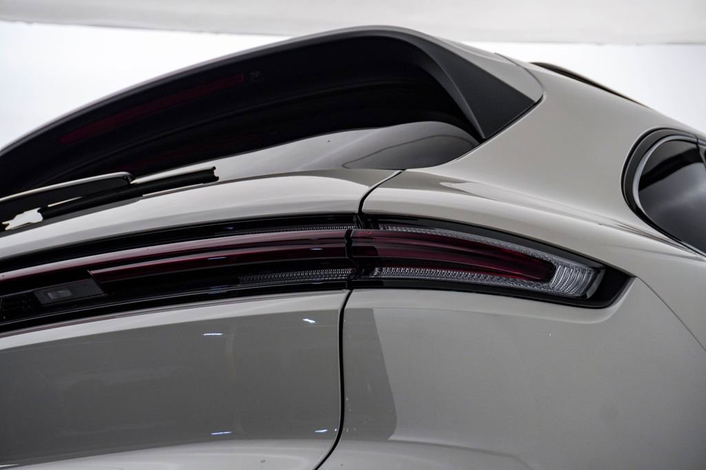 New 2026 Porsche Cayenne image 13