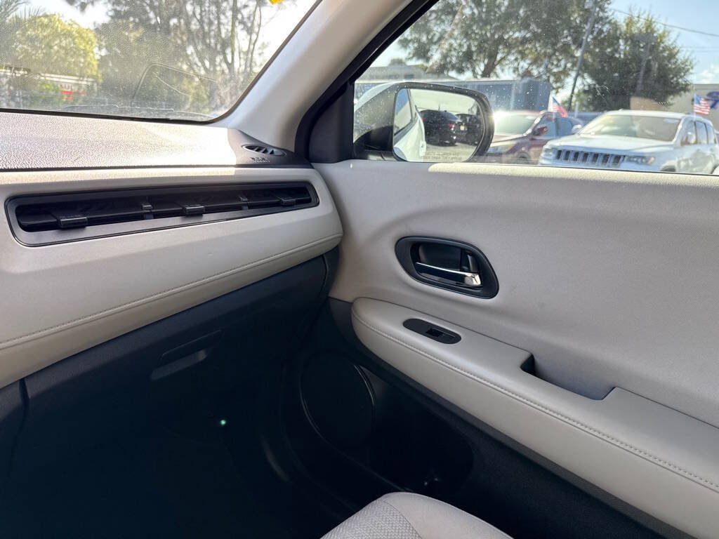 Used 2016 Honda HR-V LX image 20