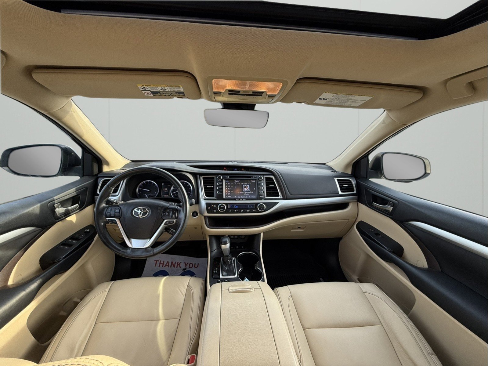 Used 2018 Toyota Highlander XLE image 2