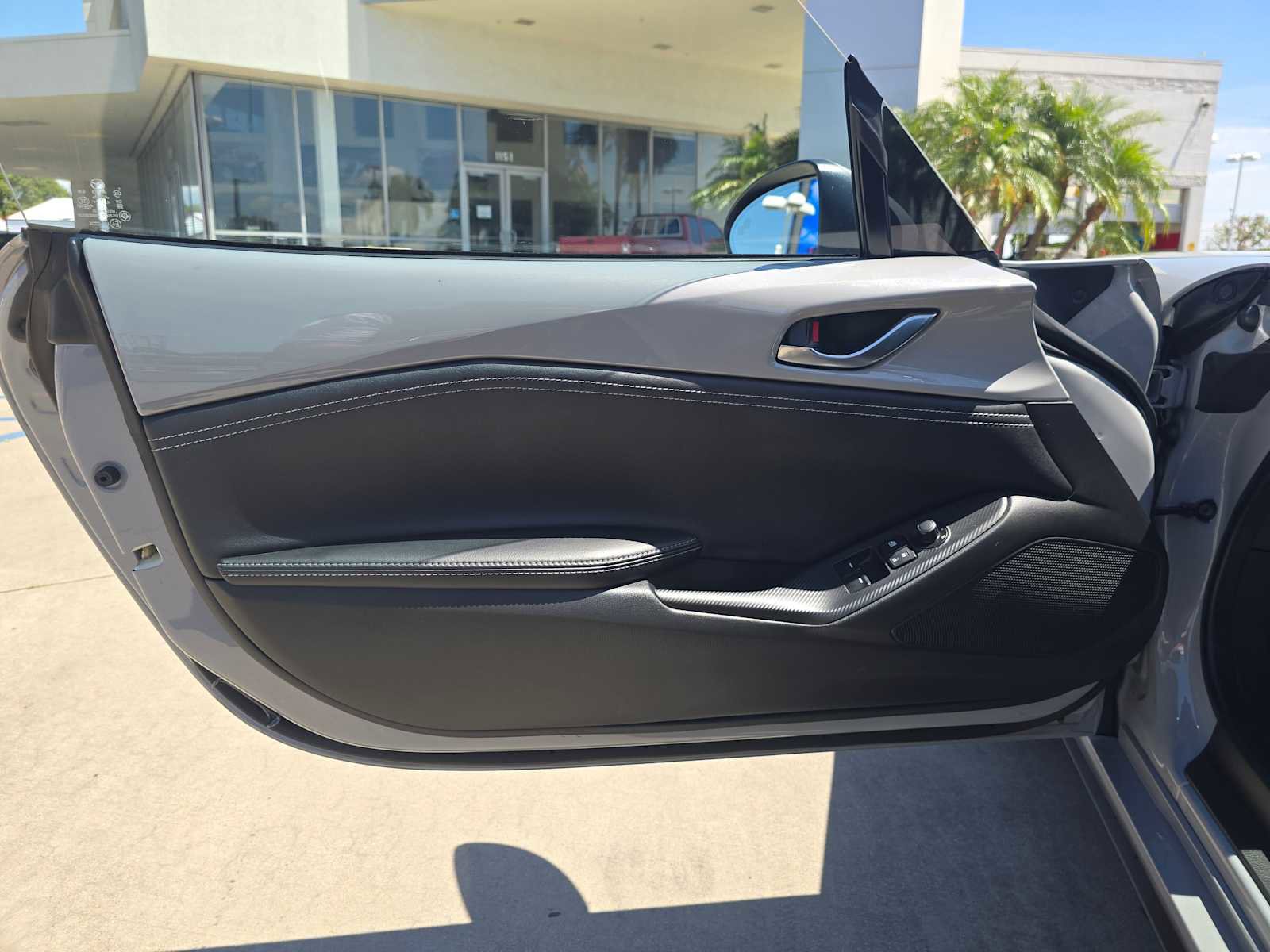 Used 2024 MAZDA MX-5 Miata RF Grand Touring w/ Weather Package image 15