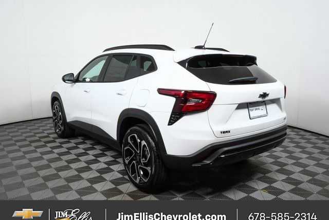 New 2026 Chevrolet Trax RS w/ Sunroof Package FWD image 26