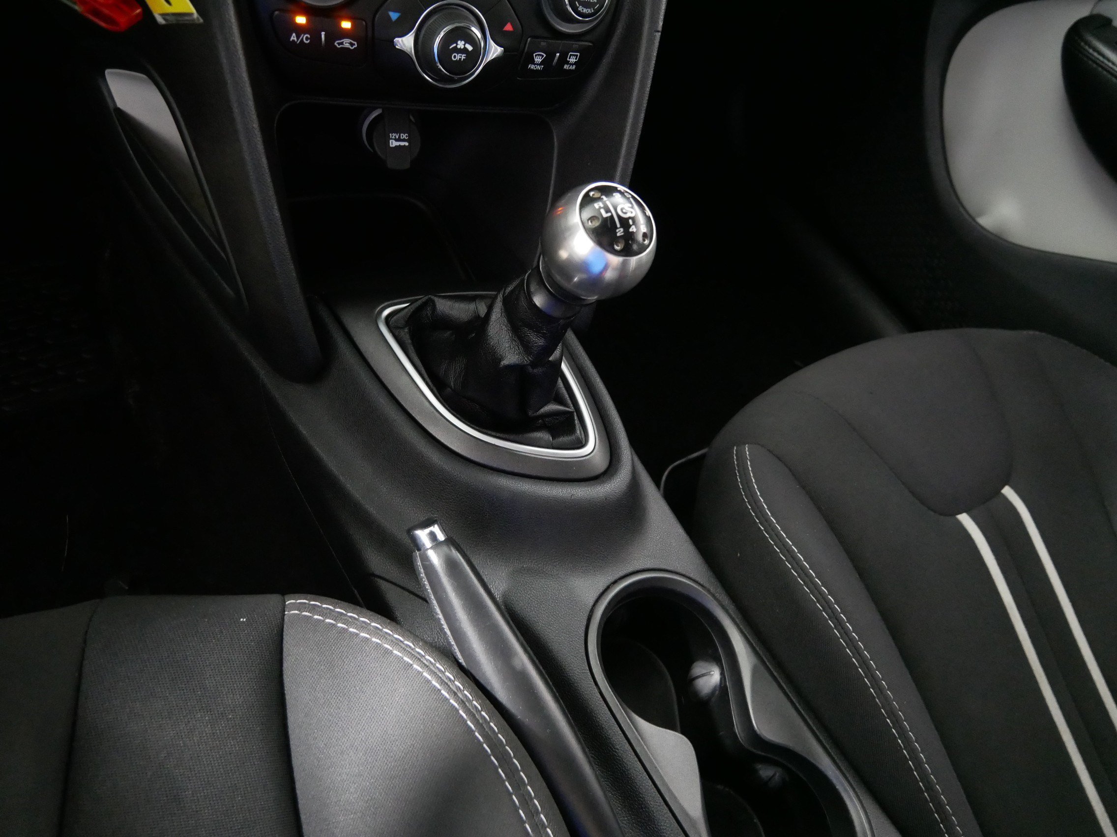 Used 2014 Dodge Dart SXT w/ Sun/Sound Group FWD image 24