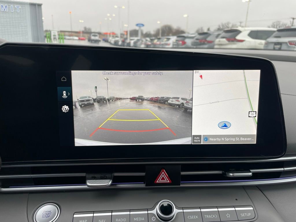 Used 2025 Hyundai Elantra SEL FWD image 19