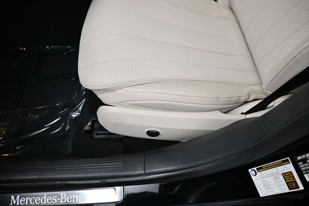 Used 2025 Mercedes-Benz E 350 Sedan w/ Winter Package image 16