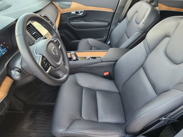 Used 2024 Volvo XC90 B6 Plus w/ Protection Package Premier AWD/4WD image 14