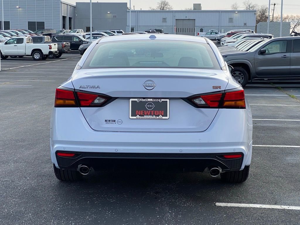 New 2025 Nissan Altima 2.5 SR w/ SR Premium Package image 5