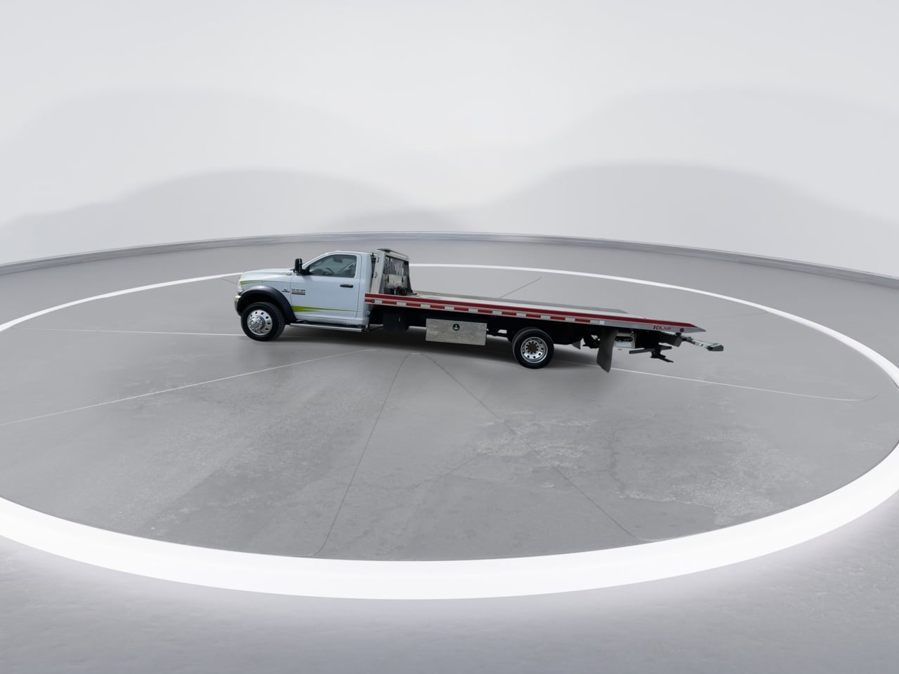 Used 2015 RAM 5500 Tradesman w/ Power & Remote Entry Group AWD/4WD image 16