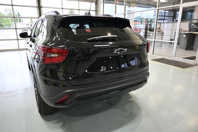 New 2026 Chevrolet Trax RS w/ Driver Confidence Package FWD image 6