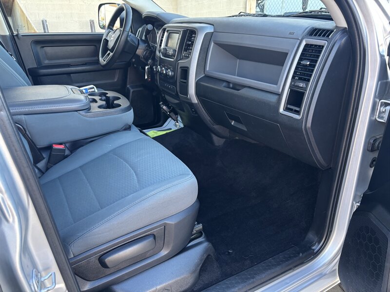Used 2015 RAM 2500 Tradesman w/ Chrome Appearance Group image 30