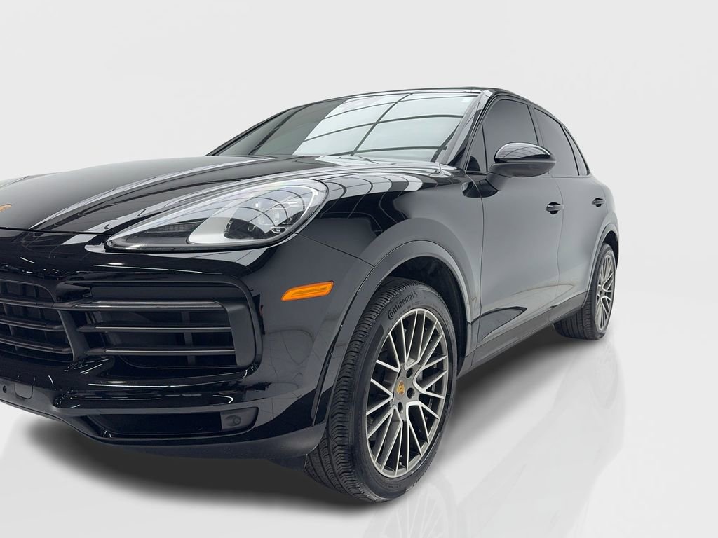 Used 2023 Porsche Cayenne Platinum Edition image 3