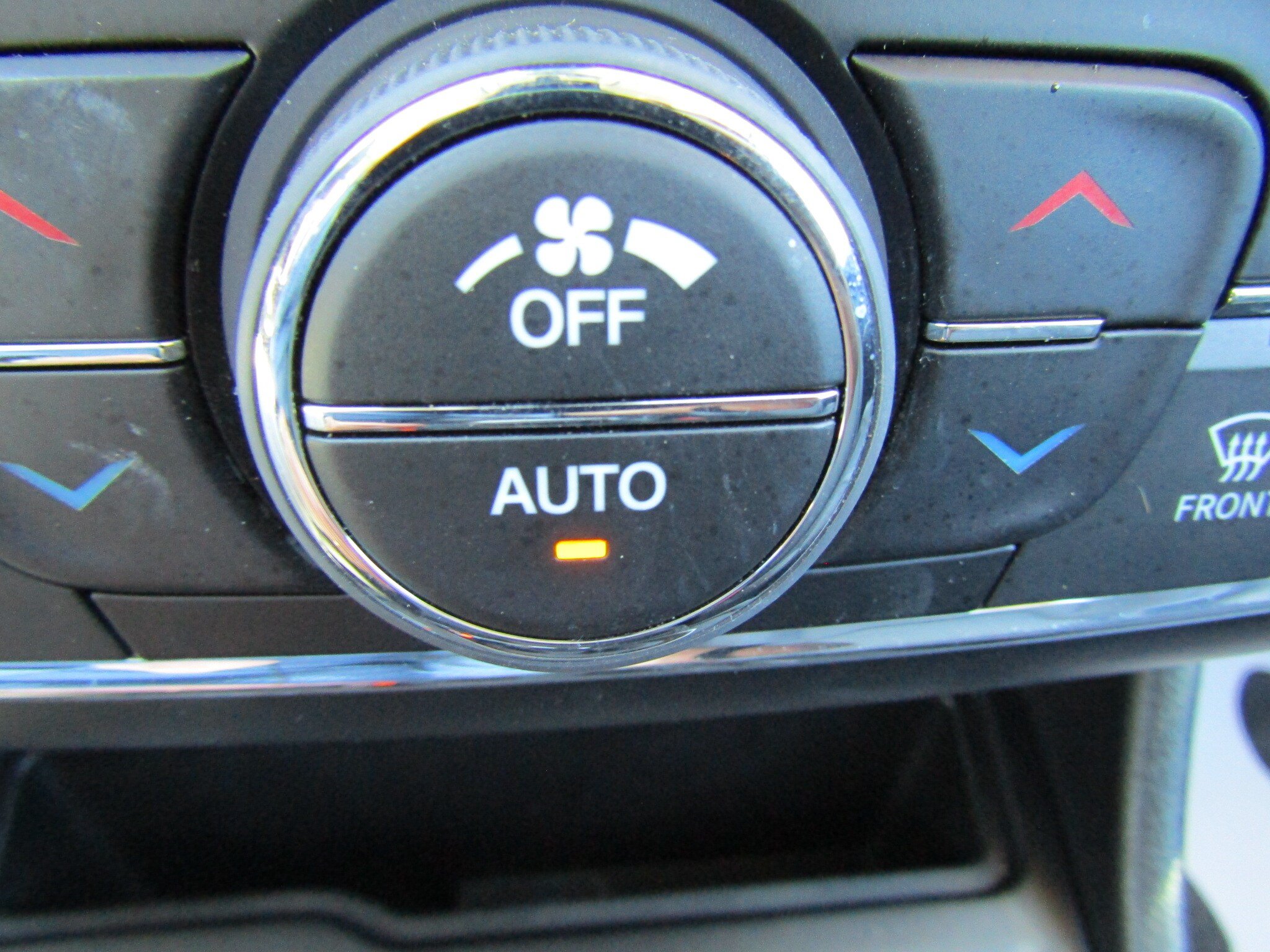 Used 2023 Jeep Cherokee Altitude Lux AWD/4WD image 30