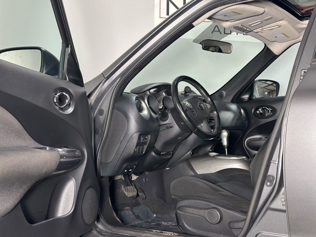 Used 2015 Nissan Juke SV image 9
