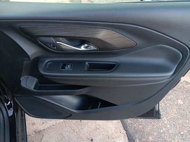 Used 2023 GMC Terrain SLT image 29