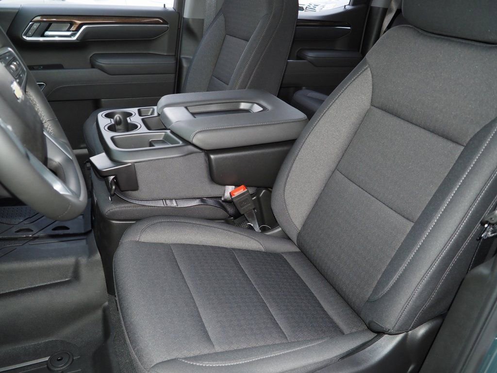 New 2025 Chevrolet Silverado 1500 LT w/ Z71 Off-Road Package image 16