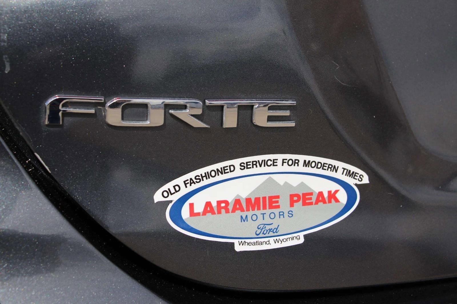 Used 2020 Kia Forte GT image 9