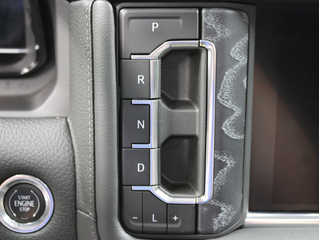 Used 2023 GMC Yukon Denali w/ LPO, Floor Liner Package AWD/4WD image 64