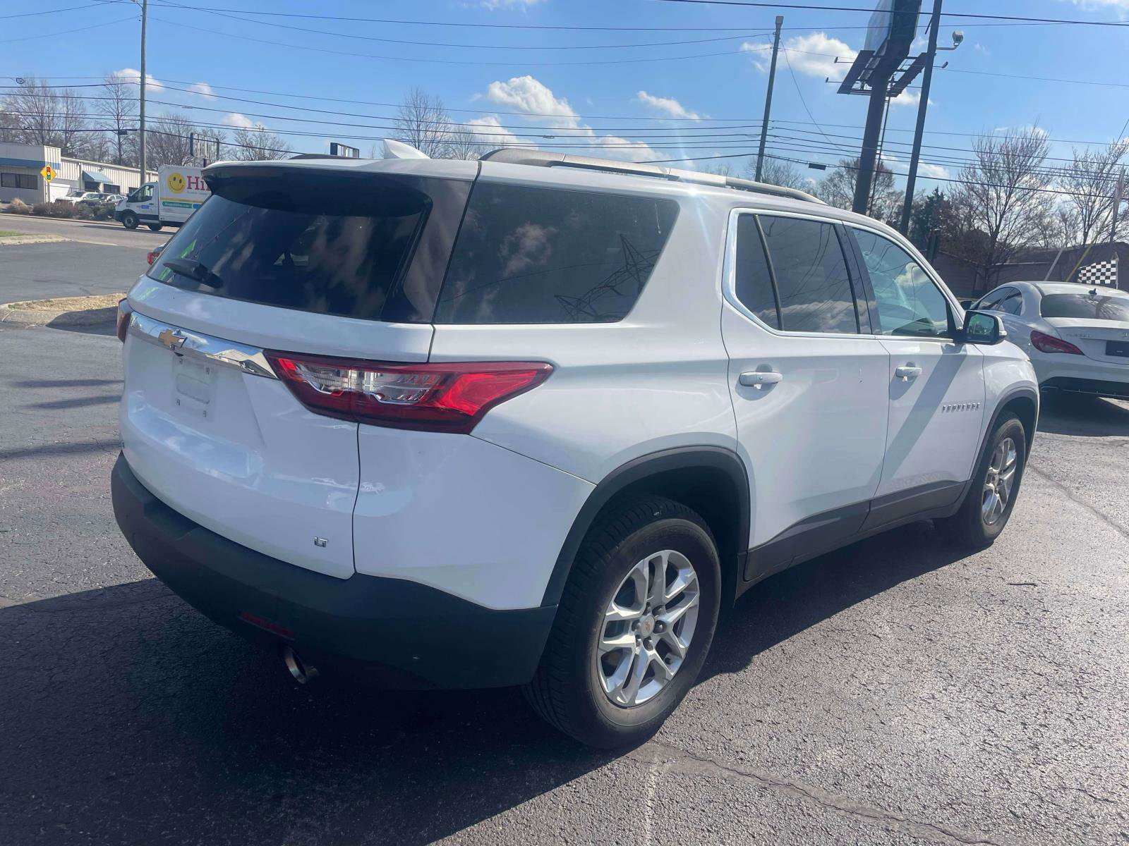 Used 2019 Chevrolet Traverse LT image 4