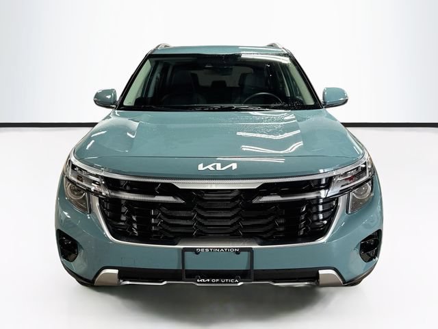 Used 2024 Kia Seltos EX AWD/4WD image 2