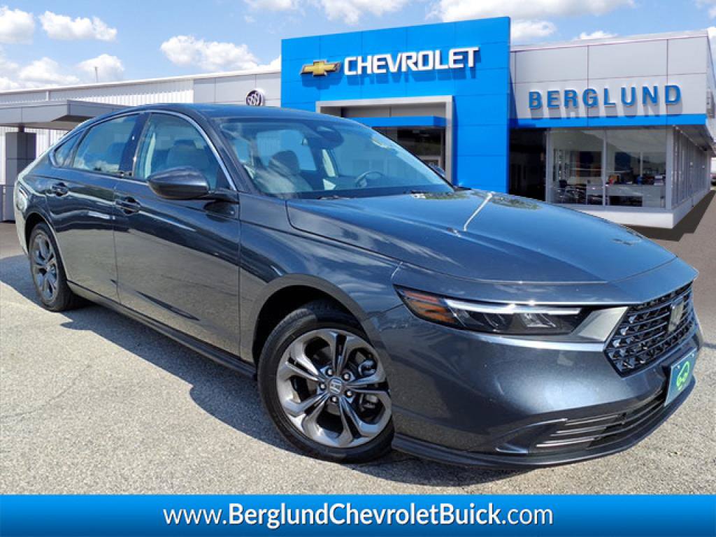 Used 2024 Honda Accord EX image 1