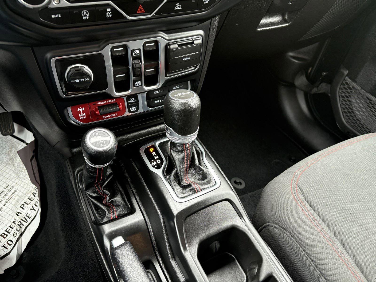 Used 2023 Jeep Gladiator Rubicon w/ LED Lighting Group AWD/4WD image 20