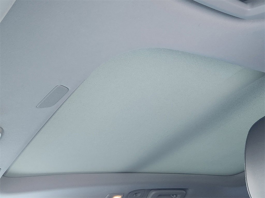 Used 2025 Volvo XC90 T8 Ultra w/ Protection Package Premier image 18