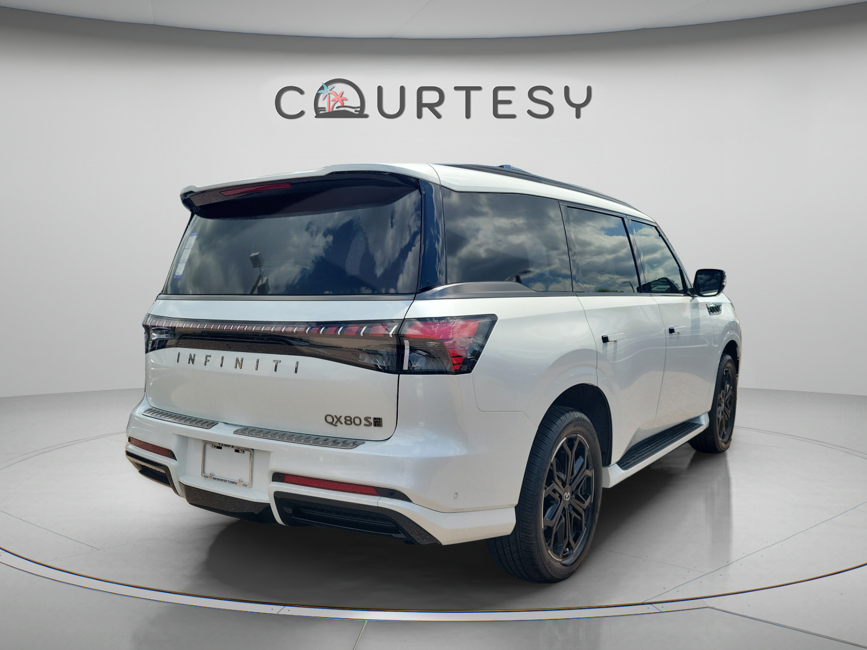 New 2027 INFINITI QX80 Sensory w/ Sport Exterior Package AWD/4WD image 3