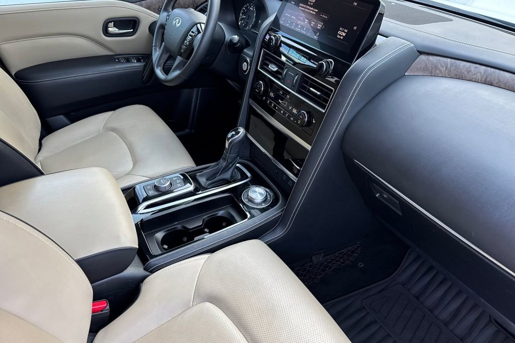 Certified 2024 INFINITI QX80 Premium Select w/ Cargo Package image 14