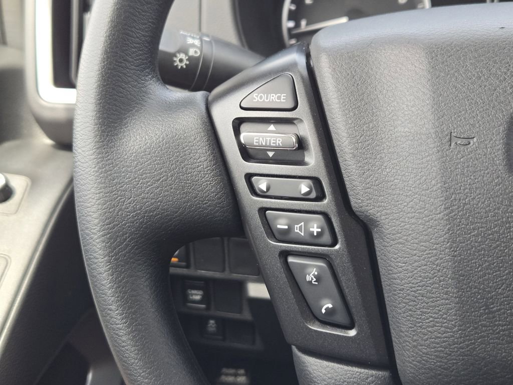 Used 2025 Nissan Frontier SV RWD image 22