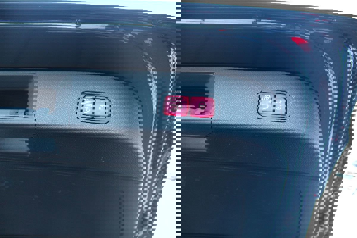 Used 2016 Mercedes-Benz GL 450 4MATIC image 36