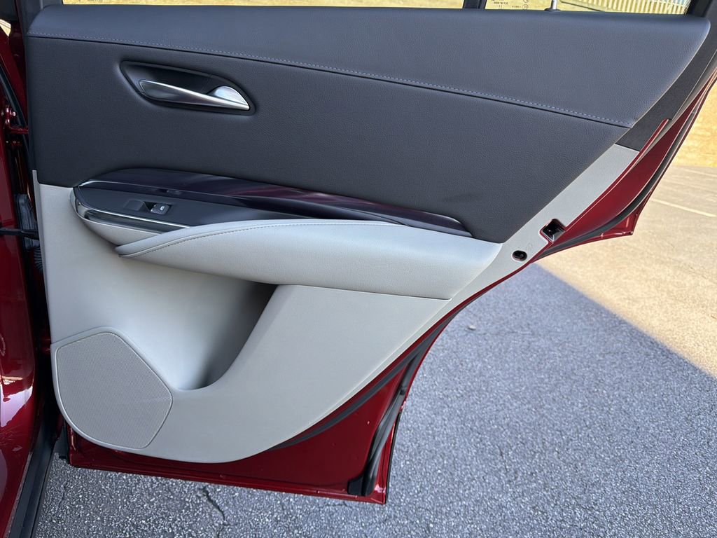 Certified 2023 Cadillac XT4 Luxury image 15