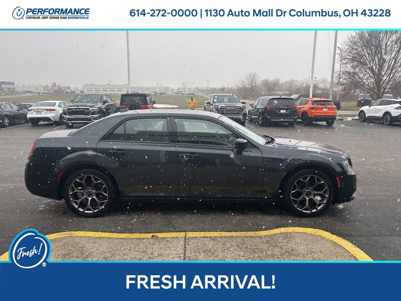 Used 2018 Chrysler 300 Touring w/ Sport Appearance Package image 3
