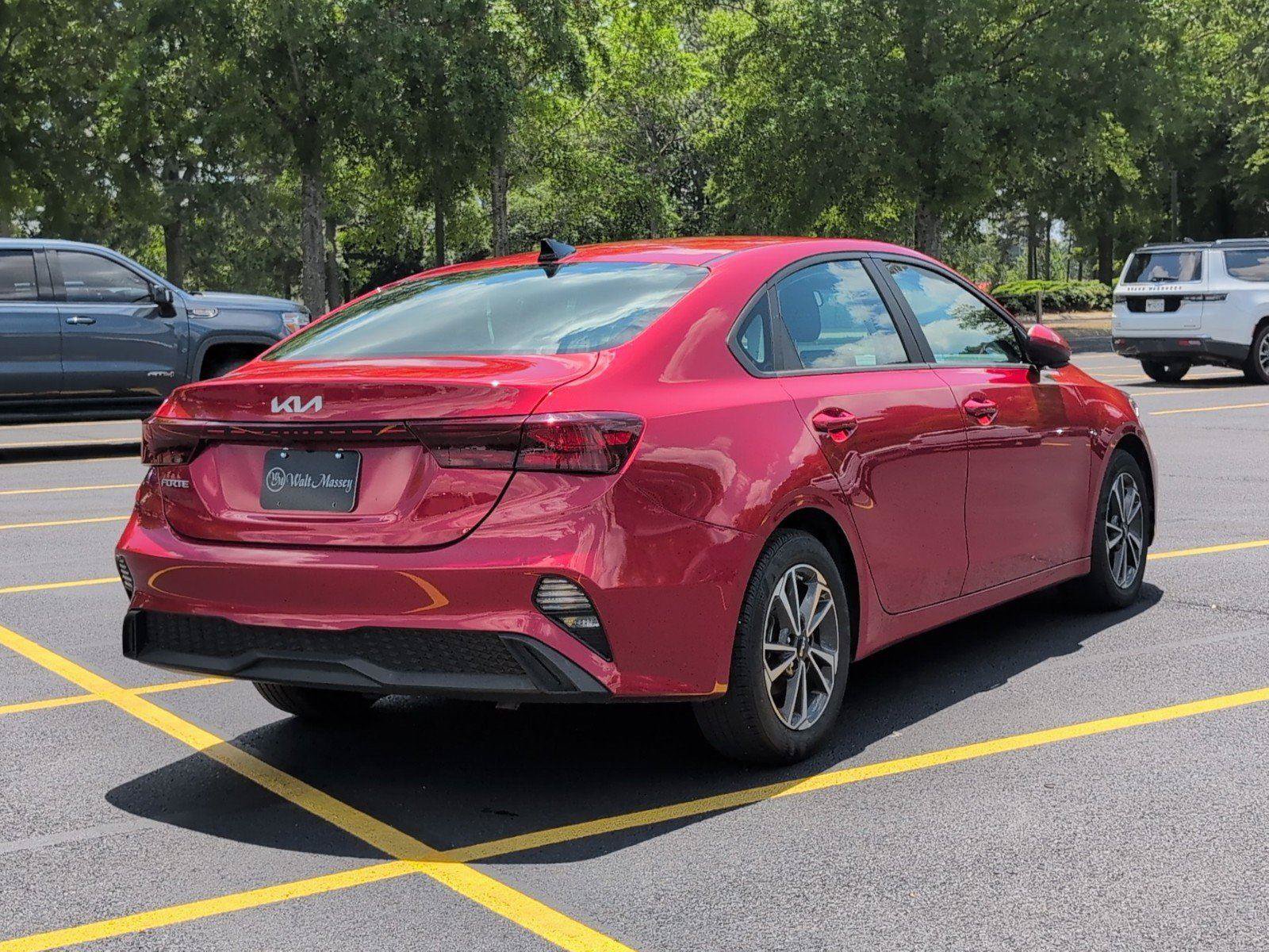 Used 2024 Kia Forte LXS FWD image 6