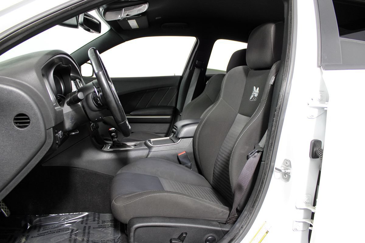 Used 2022 Dodge Charger Scat Pack RWD image 6