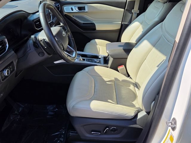Used 2020 Ford Explorer Platinum w/ Premium Technology Package AWD/4WD image 11