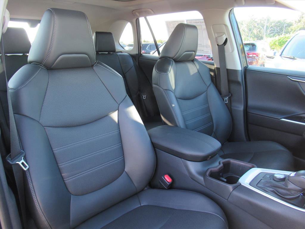 Used 2024 Toyota RAV4 Limited image 10
