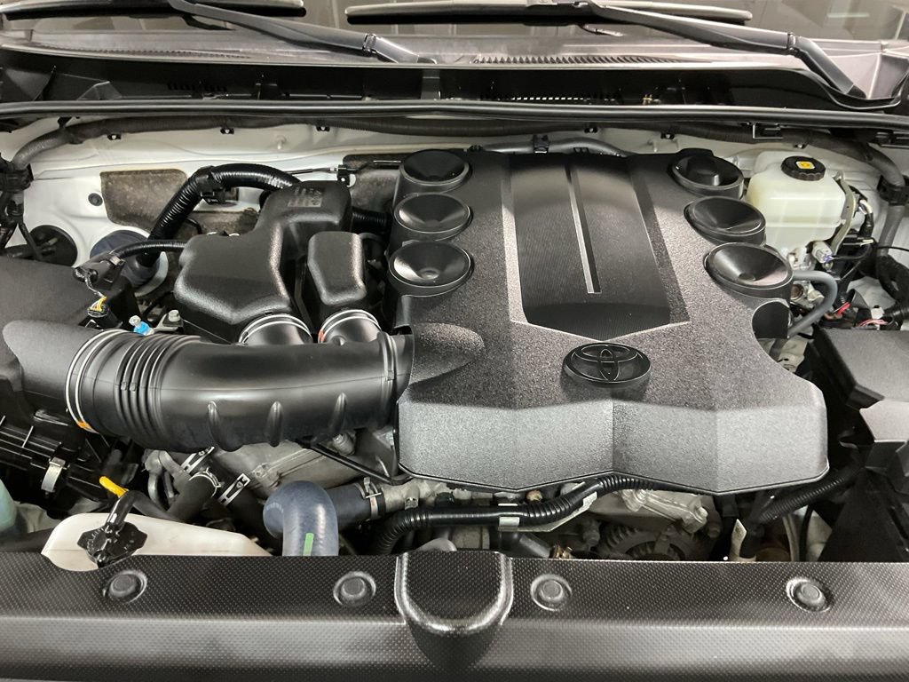 Used 2019 Toyota 4Runner SR5 Premium AWD/4WD image 32
