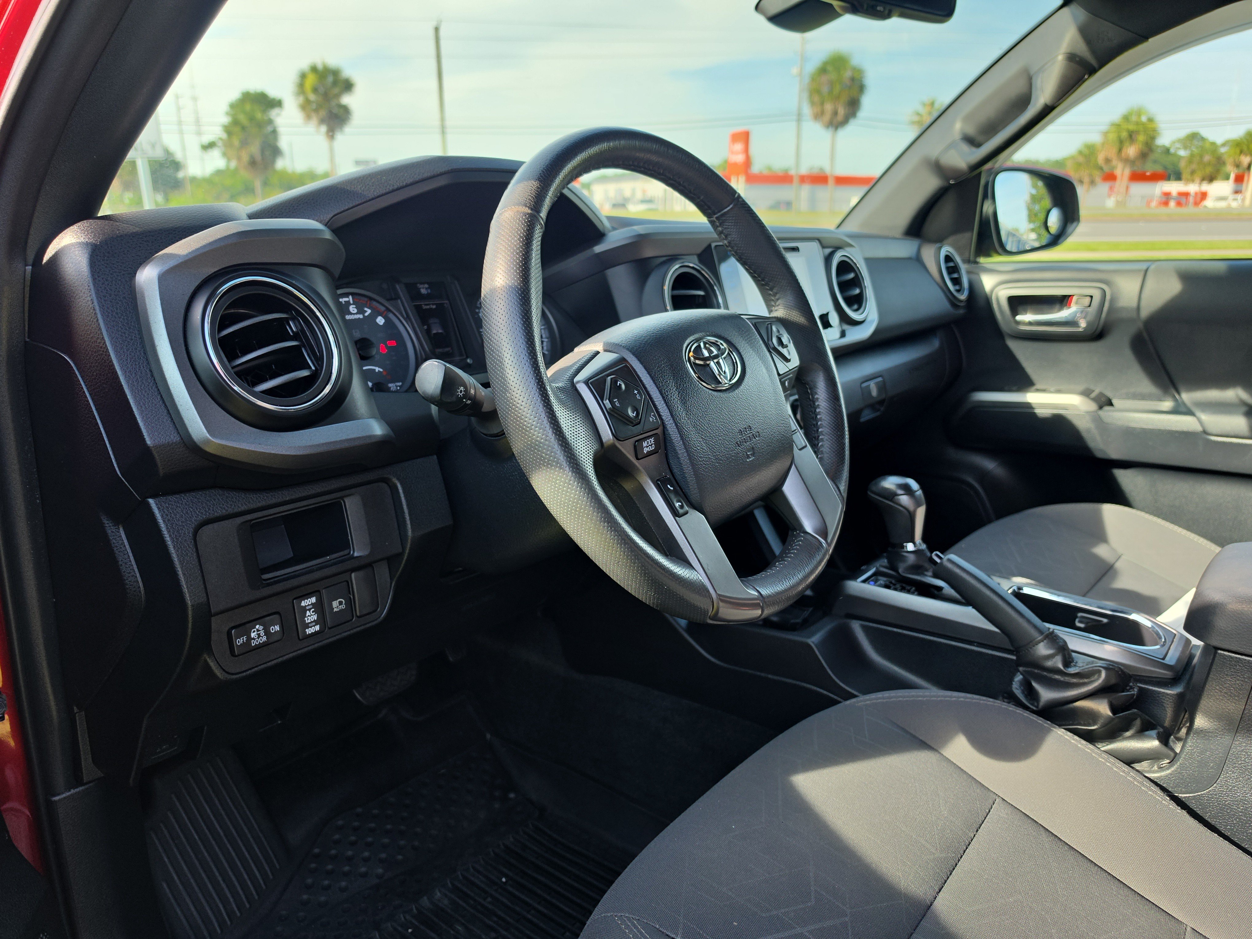 Used 2018 Toyota Tacoma TRD Sport RWD image 15
