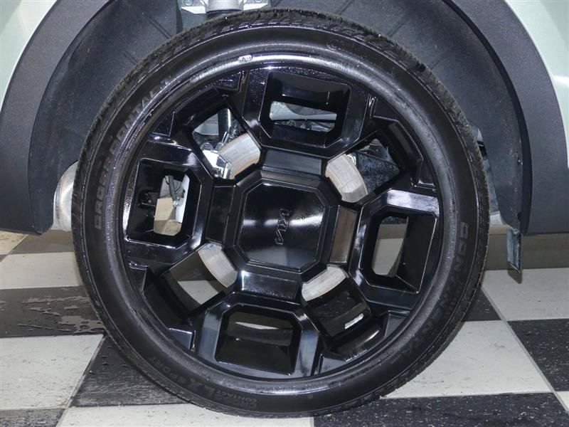 Used 2025 Kia Sorento SX AWD/4WD image 40