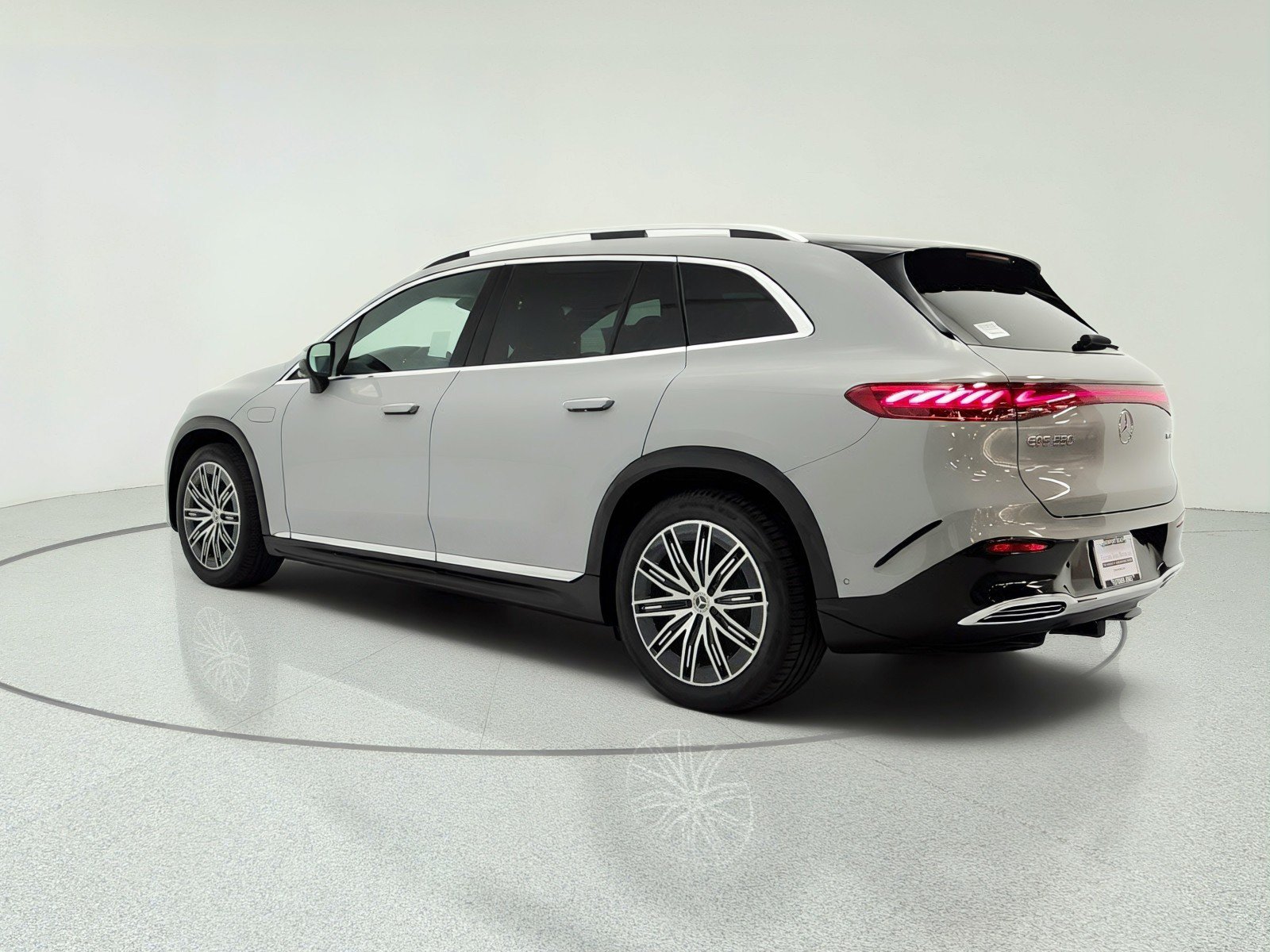 New 2026 Mercedes-Benz EQS 550 4MATIC SUV image 7