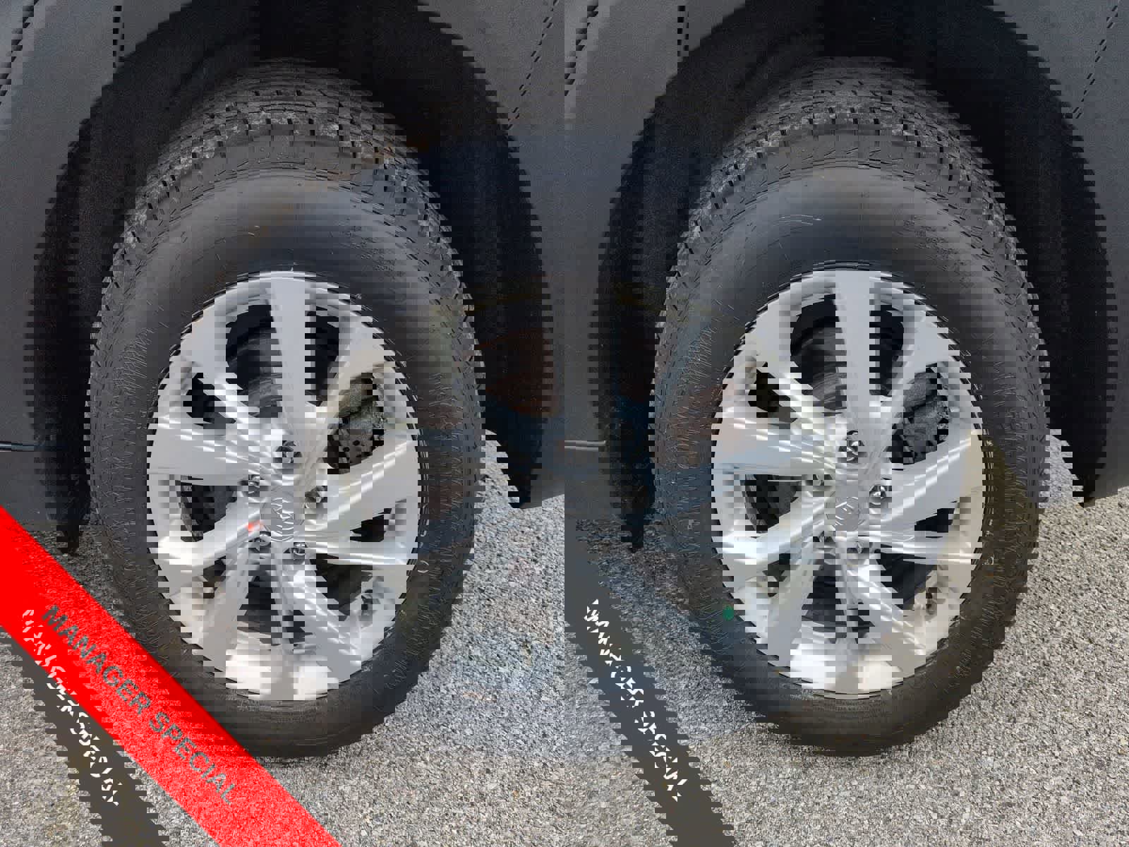 Used 2019 Hyundai Tucson SE image 13