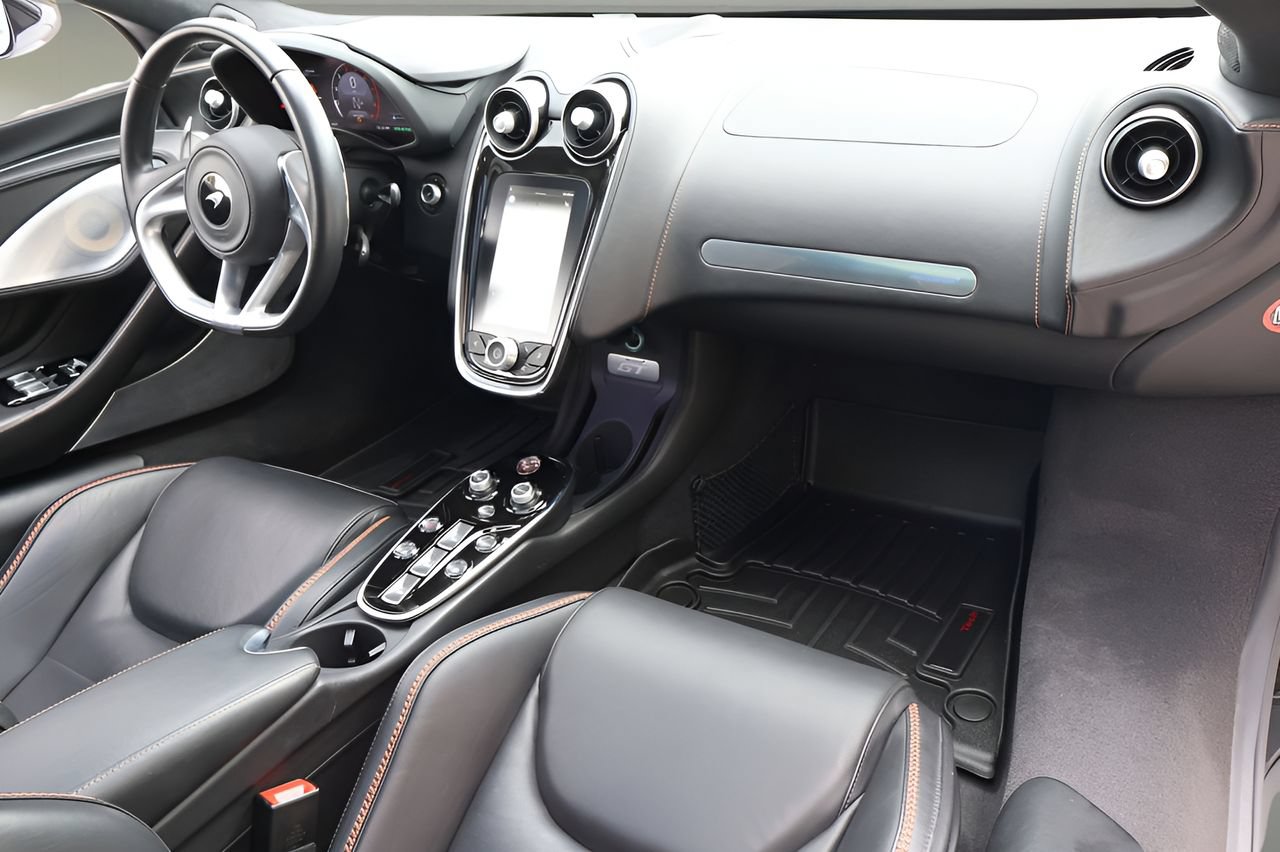 Used 2023 McLaren GT RWD image 16