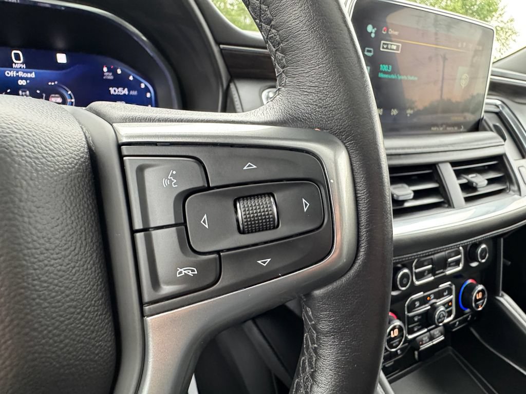 Used 2022 Chevrolet Tahoe LT w/ LT Signature Package AWD/4WD image 32