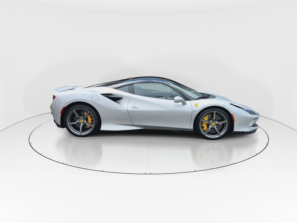 Certified 2022 Ferrari F8 Tributo RWD image 9