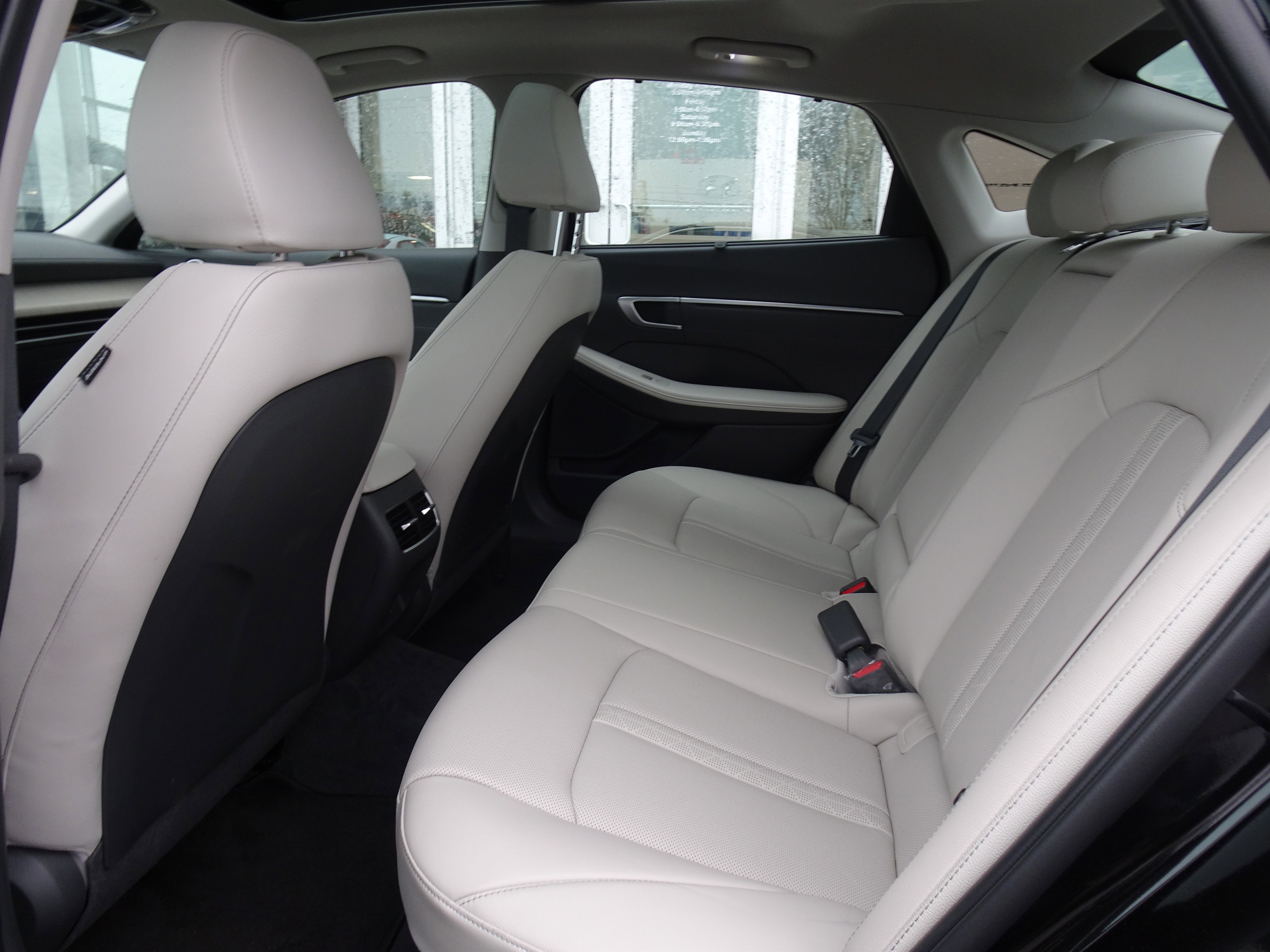 Used 2024 Hyundai Sonata Limited image 17