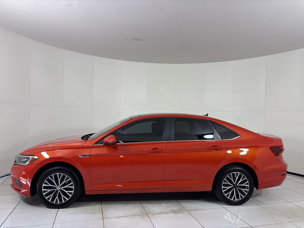 Used 2019 Volkswagen Jetta SEL image 2