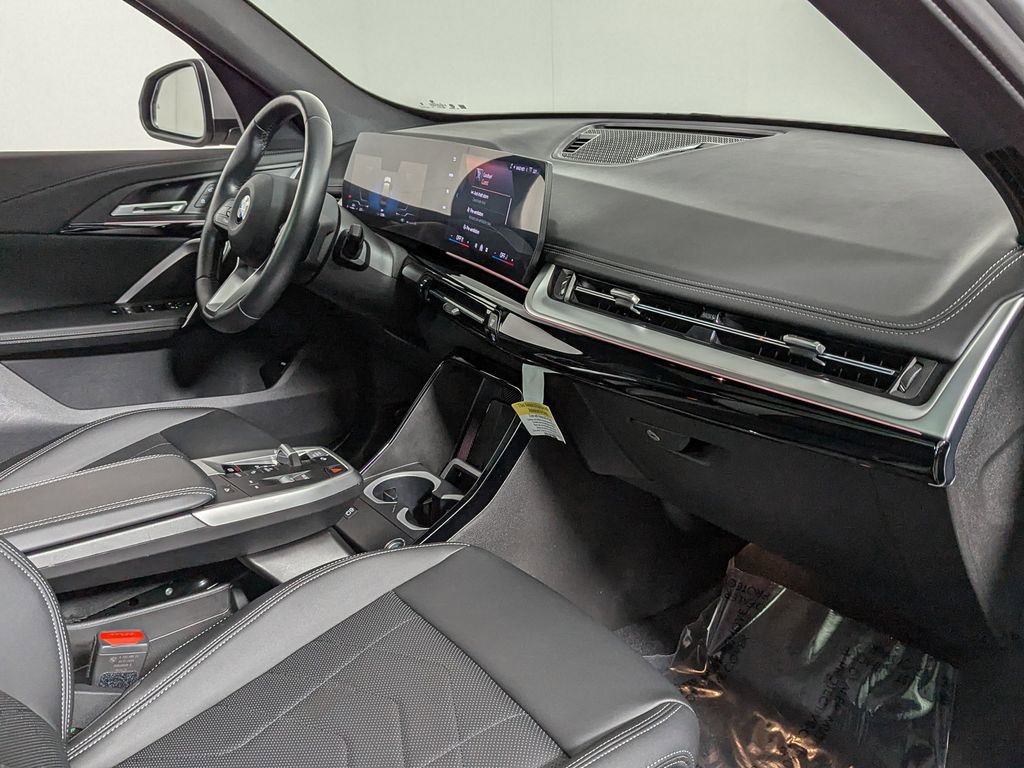Used 2025 BMW X1 xDrive28i w/ Convenience Package image 27