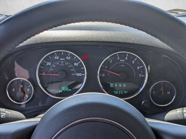 Used 2015 Jeep Wrangler Unlimited Sahara w/ Max Tow Package image 9