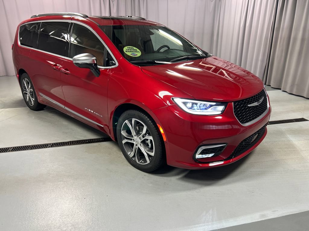 New 2026 Chrysler Pacifica Pinnacle image 1