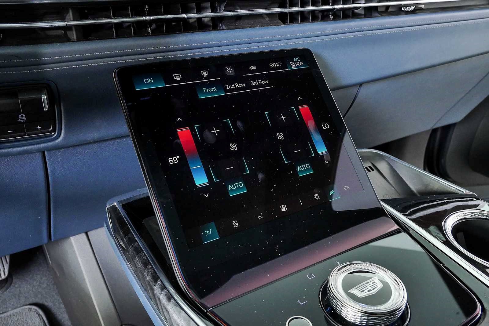 Certified 2025 Cadillac Escalade IQ Luxury 2 w/ LPO, Premium Carpet Package AWD/4WD image 18