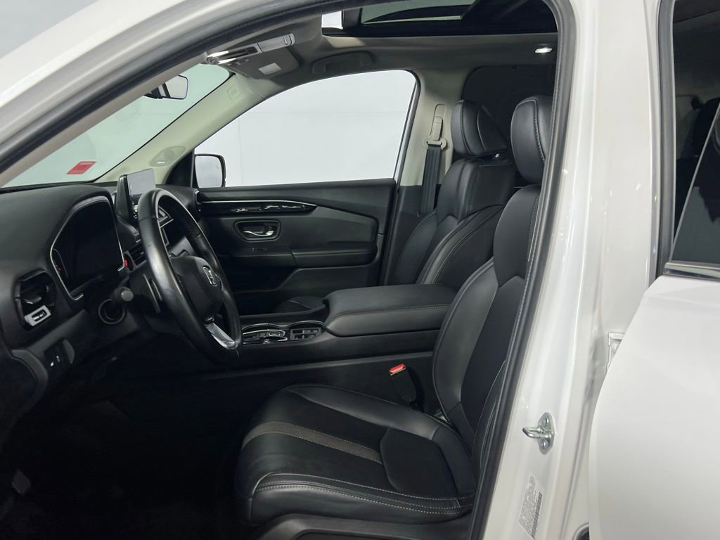 Used 2024 Honda Pilot Touring image 24